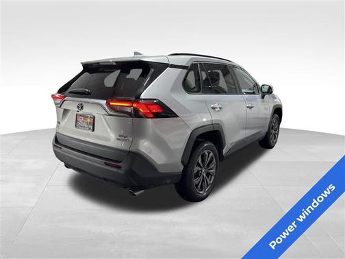 2022 Toyota RAV4 Hybrid XLE Premium