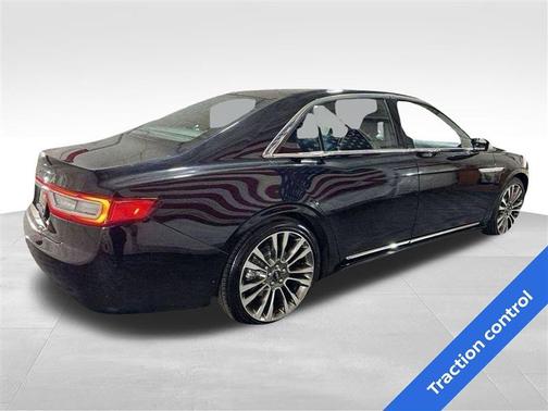 2017 Lincoln Continental Select