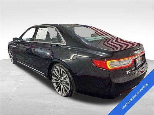 2017 Lincoln Continental Select