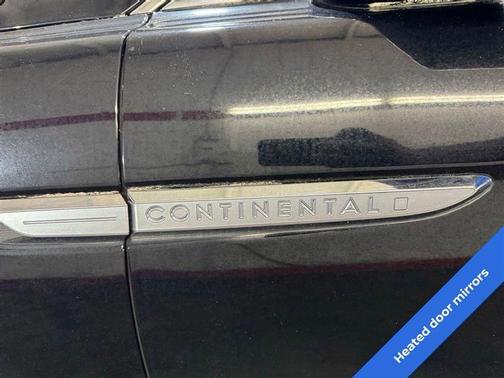 2017 Lincoln Continental Select