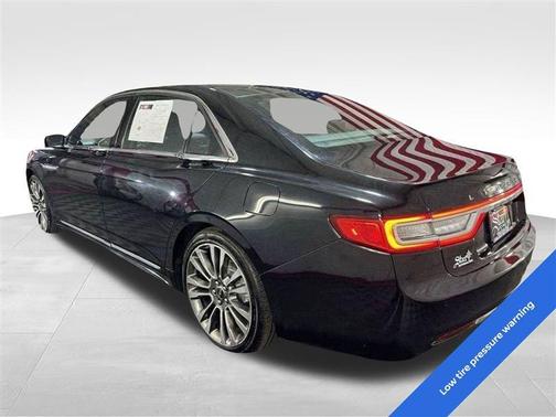 2017 Lincoln Continental Select