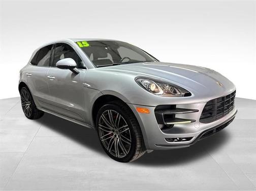 2015 Porsche Macan Turbo