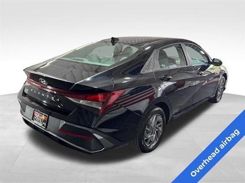 Black 2024 Hyundai ELANTRA SEL