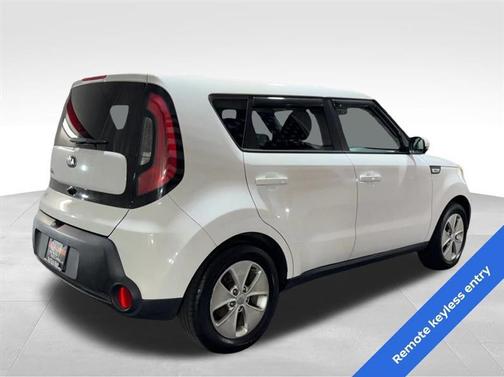 2016 Kia Soul Base
