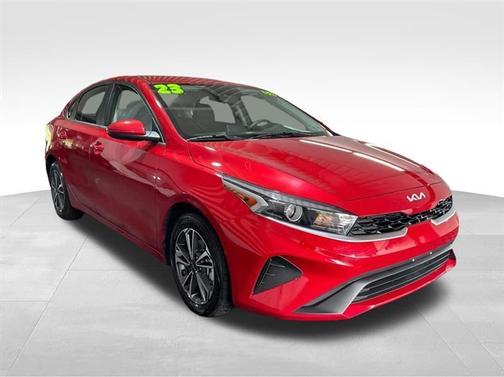 Red 2023 Kia Forte LXS