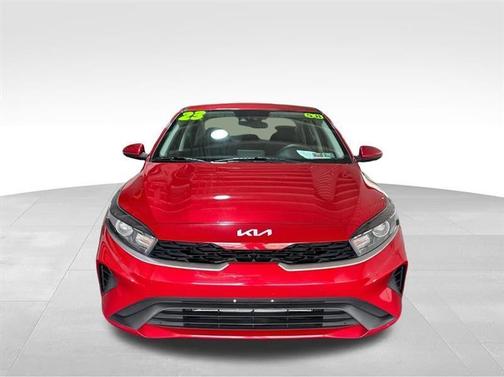 Red 2023 Kia Forte LXS