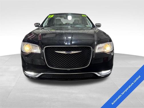 2015 Chrysler 300C Base