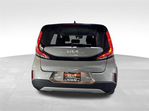 Gray 2023 Kia Soul LX
