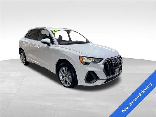 2022 Audi Q3 45 S line Premium