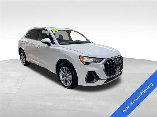2022 Audi Q3 45 S line Premium