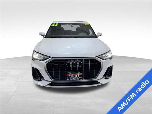 2022 Audi Q3 45 S line Premium