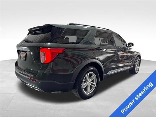 Green 2022 Ford Explorer XLT