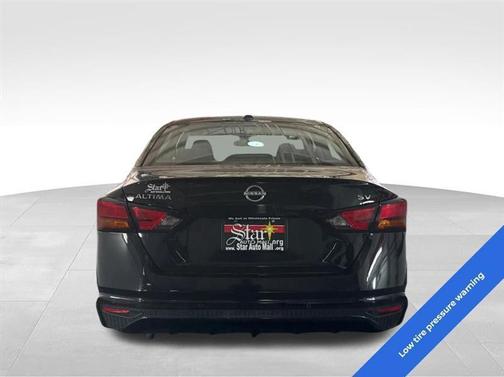 Black 2024 Nissan Altima 2.5 SV