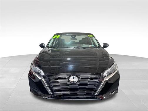 Black 2024 Nissan Altima 2.5 SV