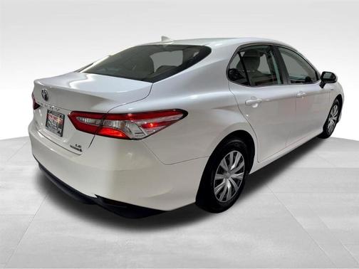 2020 Toyota Camry Hybrid LE