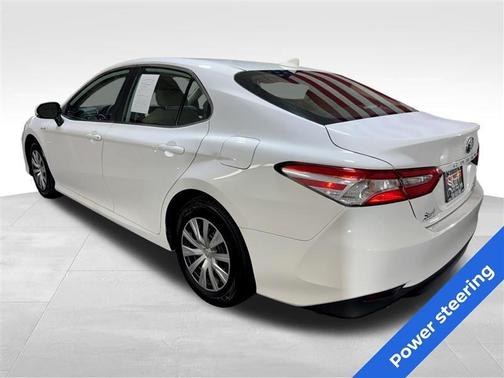 2020 Toyota Camry Hybrid LE