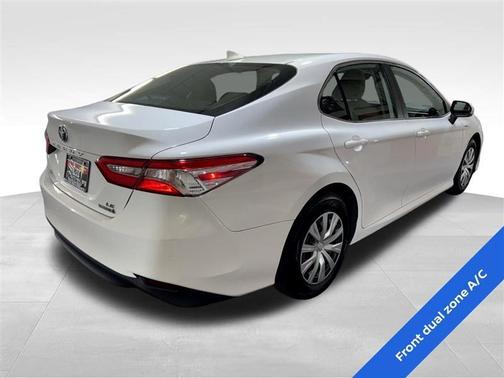 2020 Toyota Camry Hybrid LE