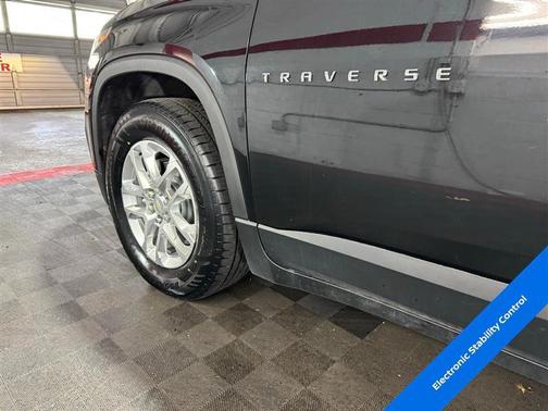 2021 Chevrolet Traverse LS