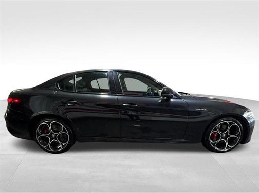 2023 Alfa Romeo Giulia Ti