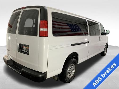2022 Chevrolet Express 3500 LS