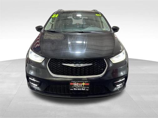 2021 Chrysler Pacifica Touring-L