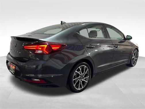 2020 Hyundai ELANTRA Limited