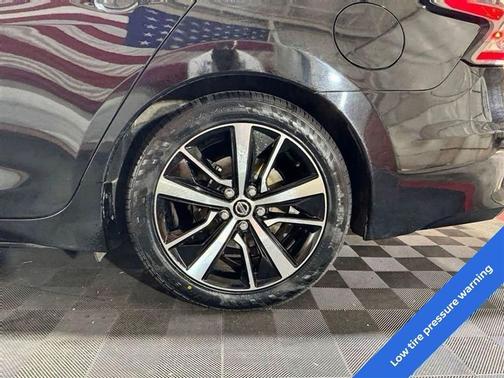 2021 Nissan Maxima SV