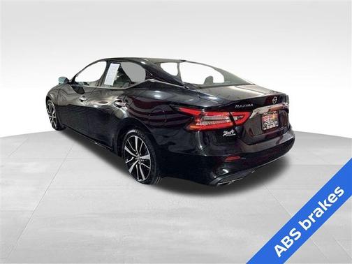 2021 Nissan Maxima SV