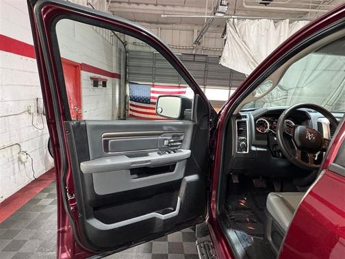 2018 RAM 1500 SLT