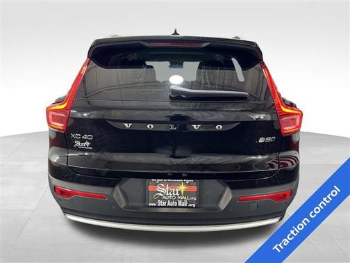 2023 Volvo XC40 B5 Plus Bright Theme