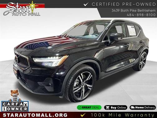 2023 Volvo XC40 B5 Plus Bright Theme