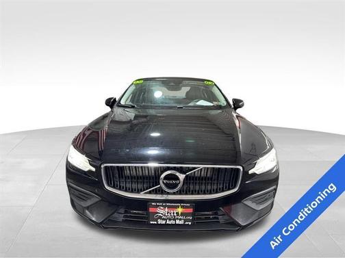 2019 Volvo S60 T6 Momentum