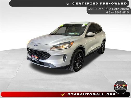 Silver 2020 Ford Escape SE