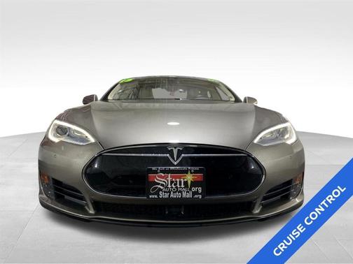 2015 Tesla Model S 85D