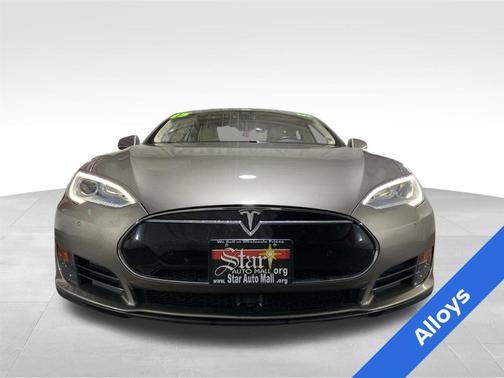 2015 Tesla Model S 85D