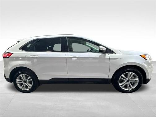 White 2020 Ford Edge SEL