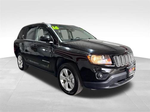 Black 2016 Jeep Compass Latitude