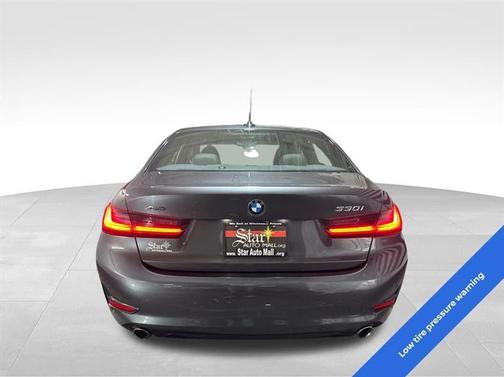 2019 BMW 330 i xDrive
