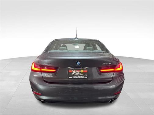 2019 BMW 330 i xDrive