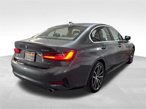 2019 BMW 330 i xDrive
