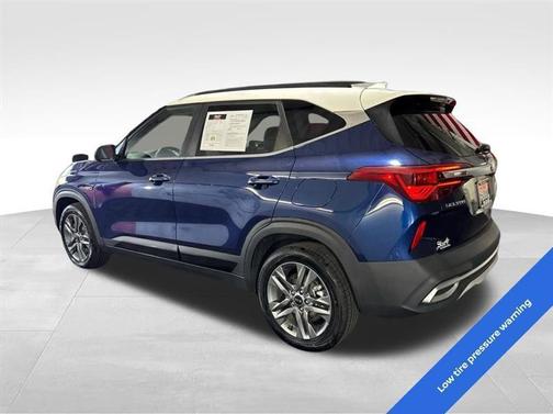 Blue 2021 Kia Seltos S