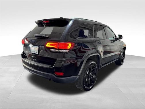 2019 Jeep Grand Cherokee Laredo