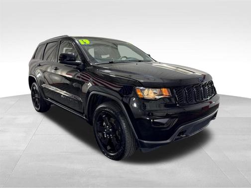 2019 Jeep Grand Cherokee Laredo