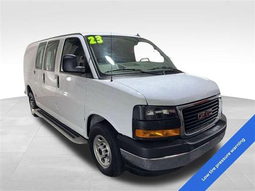 2023 GMC Savana 2500 Work Van