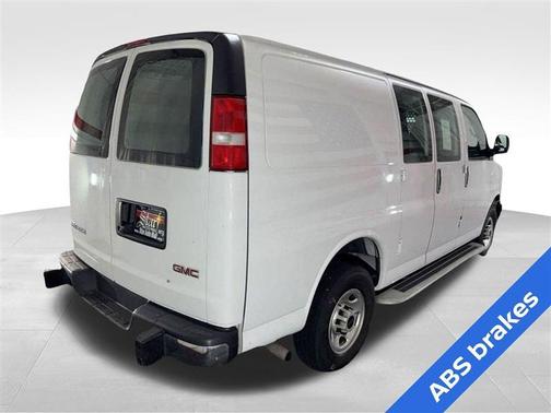 2023 GMC Savana 2500 Work Van