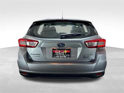 Ice Silver Metallic 2019 Subaru Impreza 2.0i