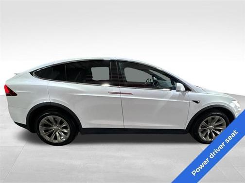 White 2016 Tesla Model X 90D