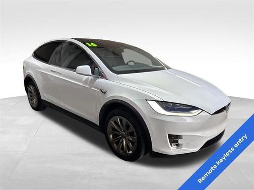 White 2016 Tesla Model X 90D
