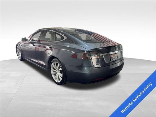 2016 Tesla Model S 90D