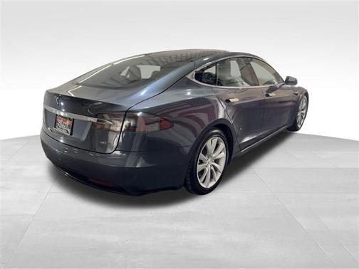 2016 Tesla Model S 90D